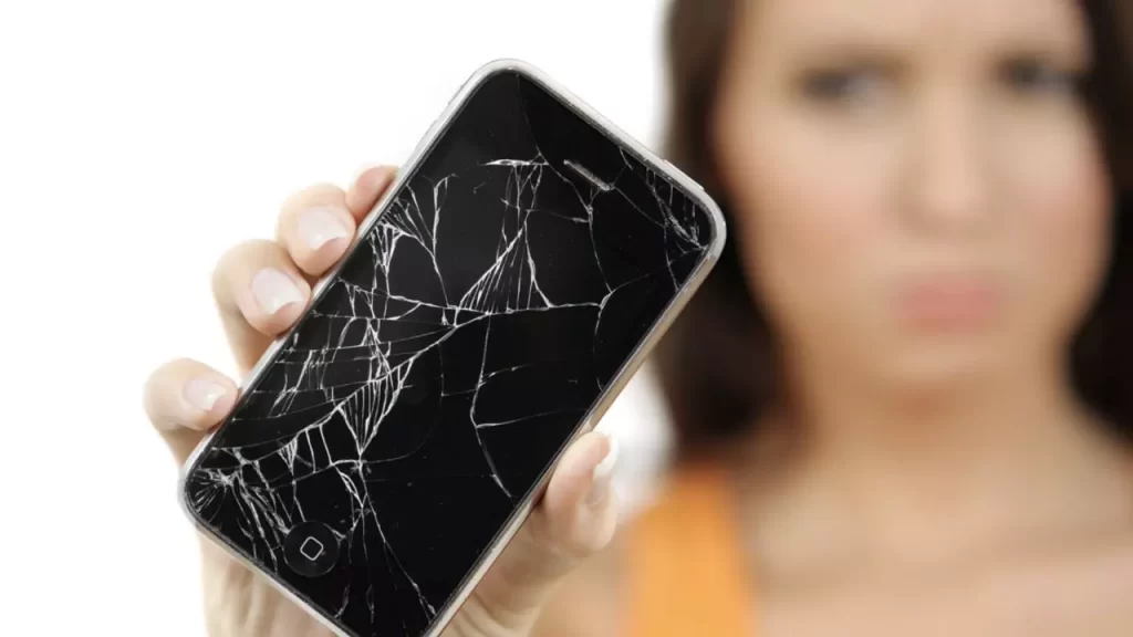 telefon-ekranindaki-cizikleri-giderme-yollari